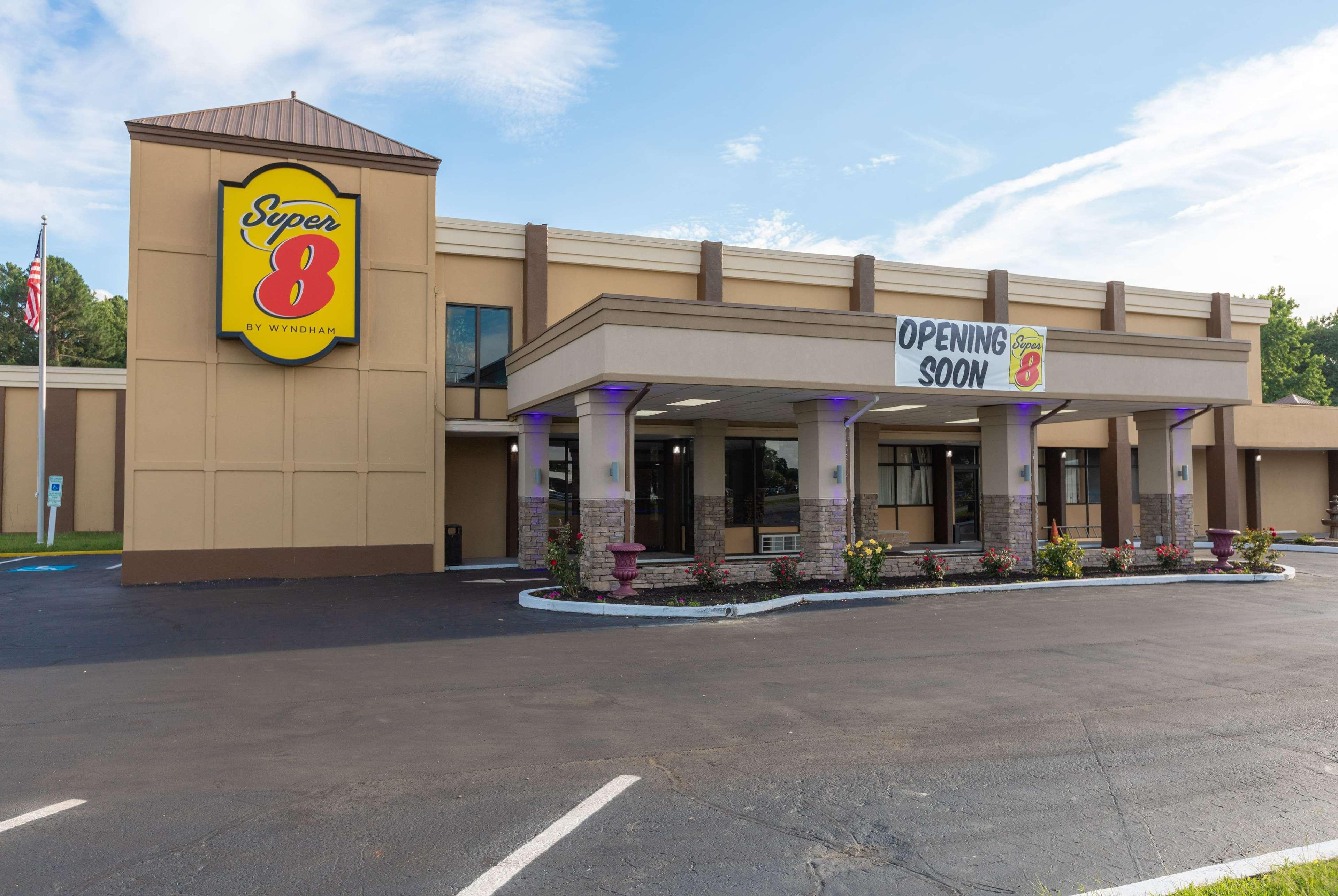 Super 8 By Wyndham Goldsboro Motel Exterior photo