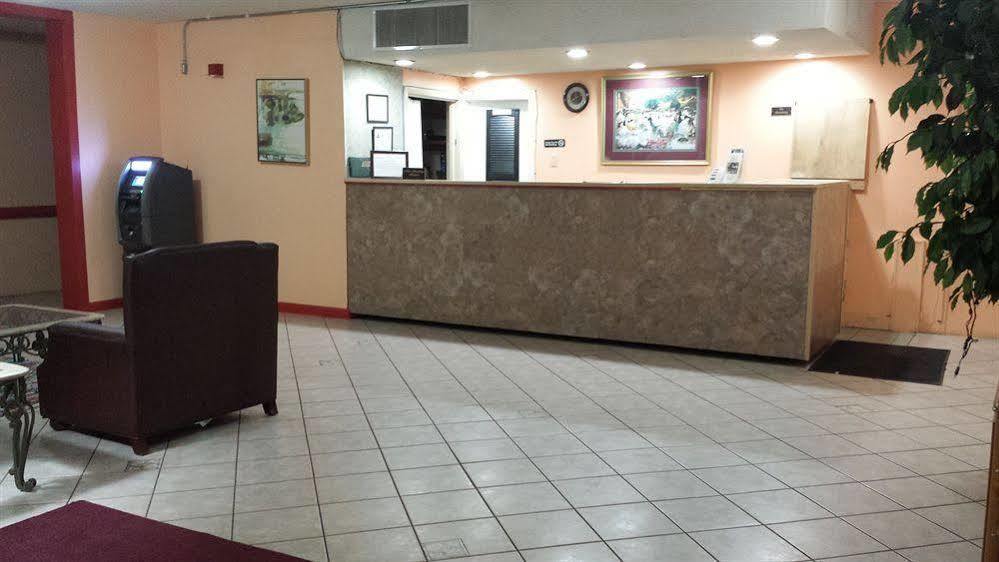 Super 8 By Wyndham Goldsboro Motel Exterior photo